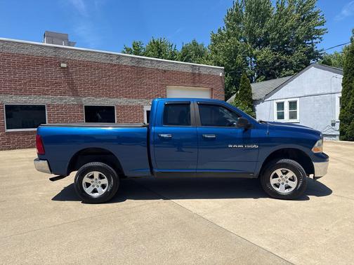 BLUE 2011 Dodge Ram 1500