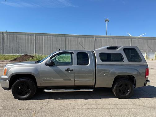 GREY 2013 GMC Sierra 1500 SLE1