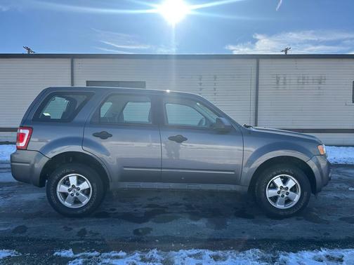 2009 Ford Escape XLS