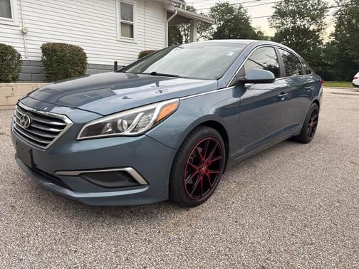 2017 Hyundai SONATA SE