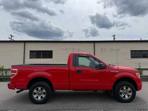 RED 2013 Ford F-150