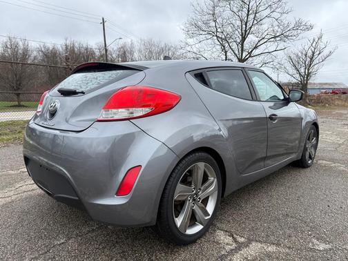 Triathlon Grey 2016 Hyundai Veloster Base