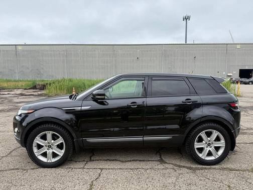 BLACK 2013 Land Rover Range Rover Evoque Pure