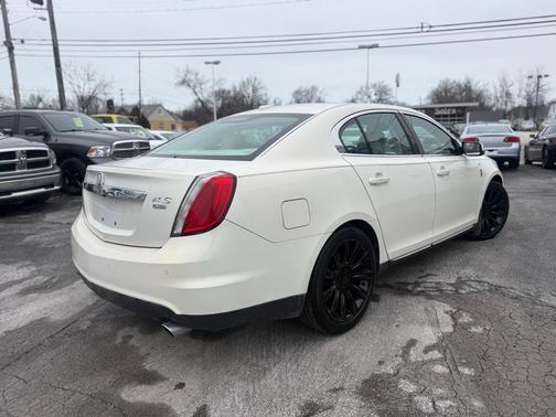 2012 Lincoln MKS Base