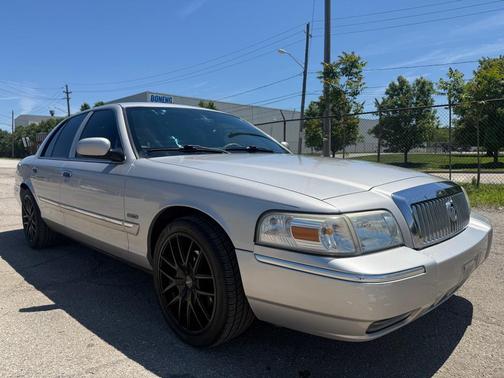 Silver Birch Clearcoat Metallic 2006 Mercury Grand Marquis LS