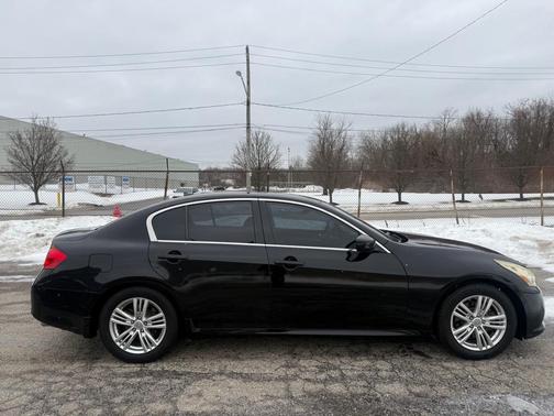 2013 INFINITI G37 Journey