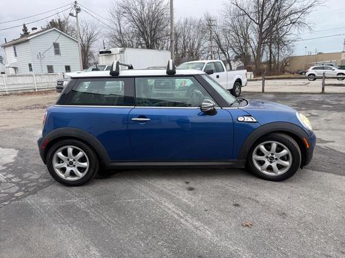 2009 MINI Cooper S Base