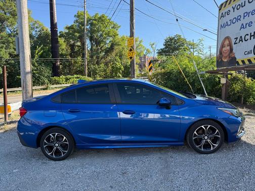 2019 Chevrolet Cruze LT