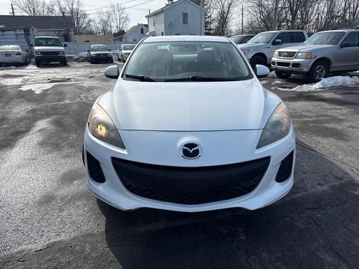 2013 Mazda Mazda3 i Sport