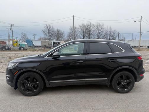 2015 Lincoln MKC Base