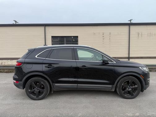 2015 Lincoln MKC Base