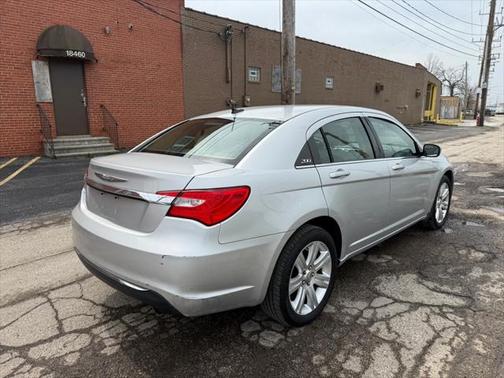 2012 Chrysler 200 Touring