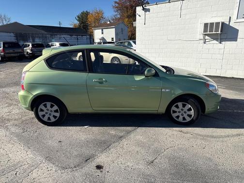 2011 Hyundai Accent GS