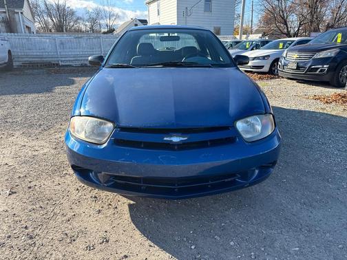 2004 Chevrolet Cavalier Base