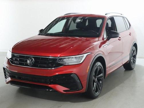 2024 Volkswagen Tiguan 2.0T SE R-Line Black 4MOTION