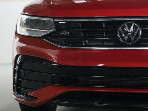 2024 Volkswagen Tiguan 2.0T SE R-Line Black 4MOTION