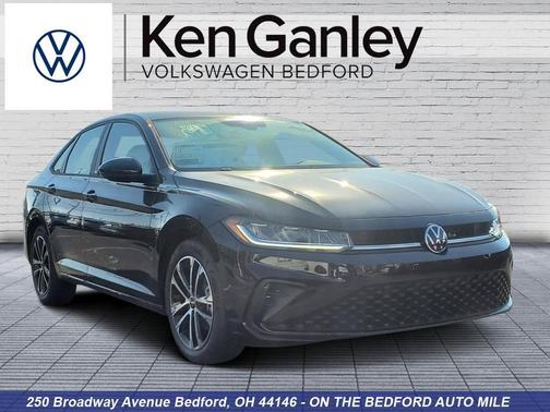 Deep Black Pearl 2027 Volkswagen Jetta 1.4T S