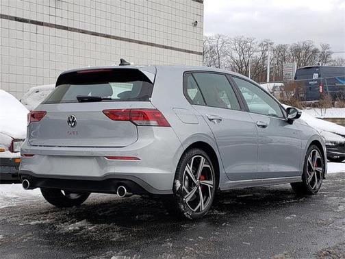 2026 Volkswagen Golf GTI 2.0T SE DSG