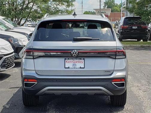2025 Volkswagen Taos 1.5T SEL