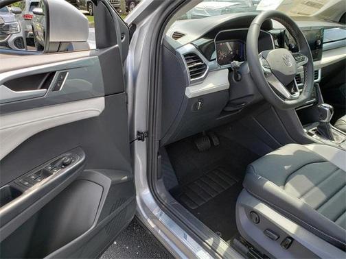 2025 Volkswagen Taos 1.5T SEL