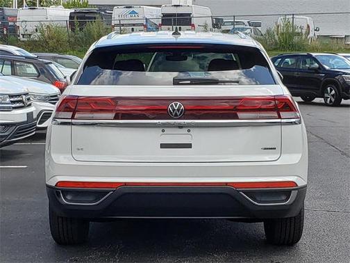 2026 Volkswagen Atlas Cross Sport 2.0T SE