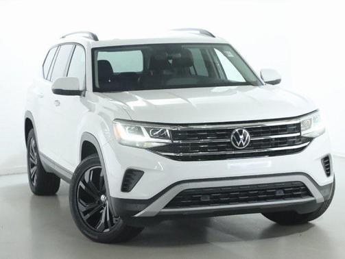 2022 Volkswagen Atlas 2.0T SE w/Technology