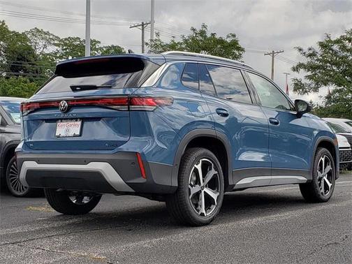 2025 Volkswagen Tiguan 2.0T SE 4MOTION