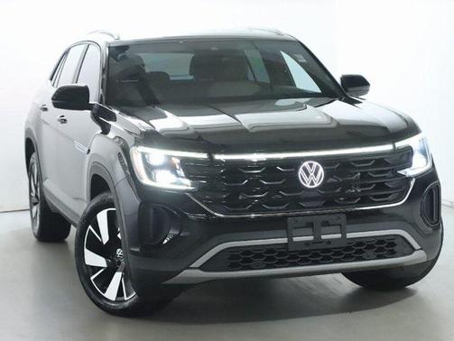 2024 Volkswagen Atlas Cross Sport 2.0T SE w/Technology 4MOTION