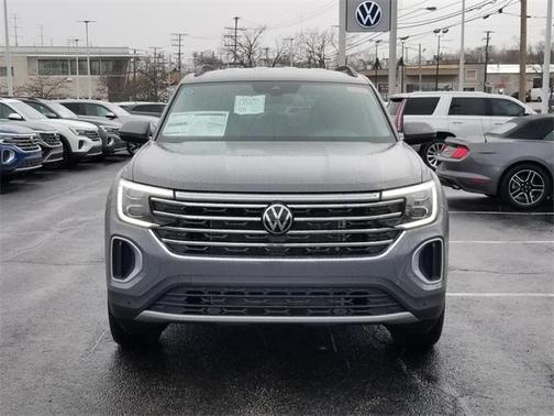 2025 Volkswagen Atlas 2.0T SE w/Technology 4MOTION