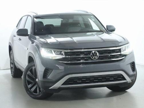 2022 Volkswagen Atlas Cross Sport 2.0T SE w/Technology 4MOTION