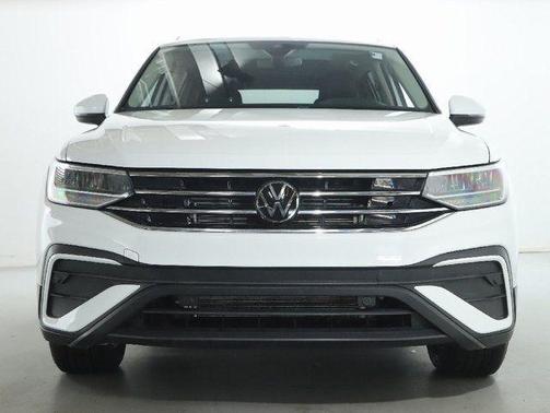 Pure White 2024 Volkswagen Tiguan 2.0T SE 4MOTION