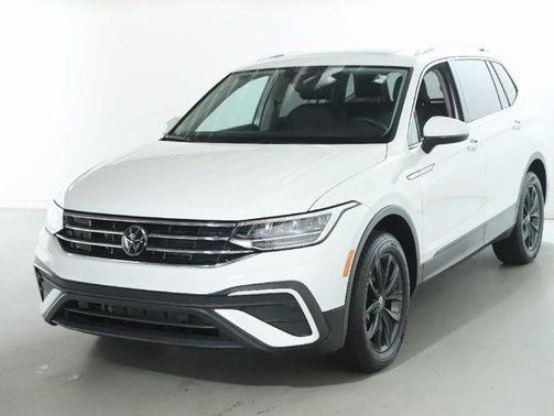 Pure White 2024 Volkswagen Tiguan 2.0T SE 4MOTION