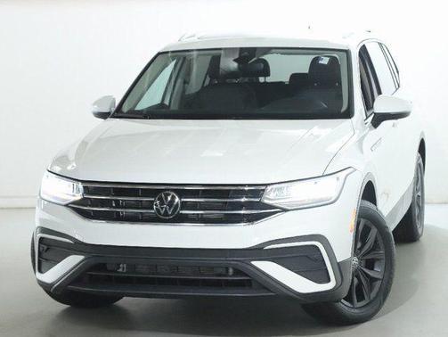 Pure White 2024 Volkswagen Tiguan 2.0T SE 4MOTION