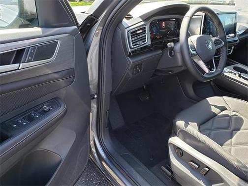 2025 Volkswagen Atlas Cross Sport 2.0T SE