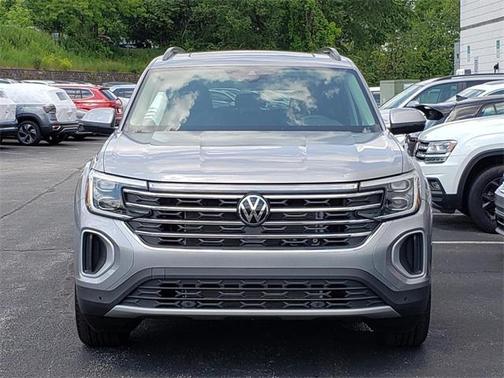 2025 Volkswagen Atlas 2.0T SE w/Technology 4MOTION