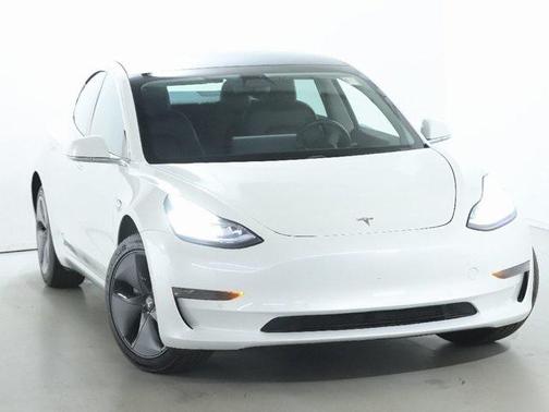 2020 Tesla Model 3 Standard Range Plus