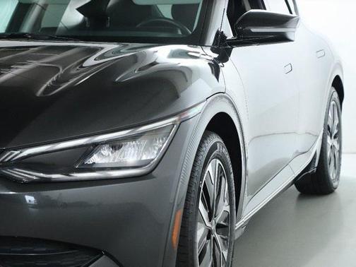 2022 Kia EV6 Wind