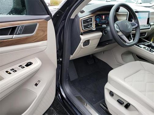2026 Volkswagen Atlas 2.0T SE w/Technology 4MOTION