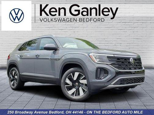 pure gray 2026 Volkswagen Atlas Cross Sport 2.0T SE w/Technology 4MOTION
