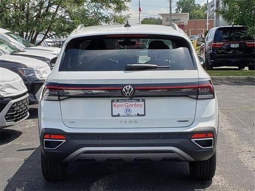 2025 Volkswagen Taos 1.5T SE