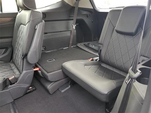 2025 Volkswagen Atlas 2.0T SEL Premium R-Line 4MOTION