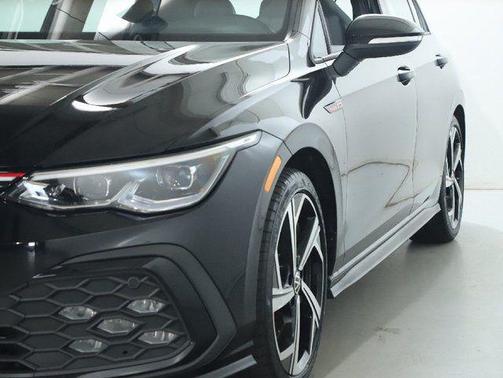 Deep Black Pearl 2024 Volkswagen Golf GTI 2.0T SE DSG