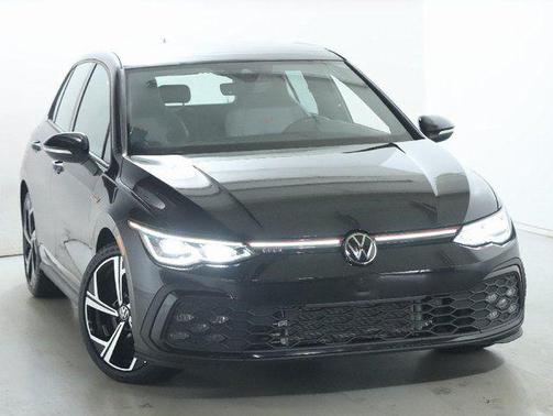Deep Black Pearl 2024 Volkswagen Golf GTI 2.0T SE DSG