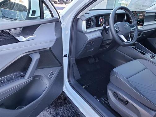 2025 Volkswagen Tiguan 2.0T SE 4MOTION