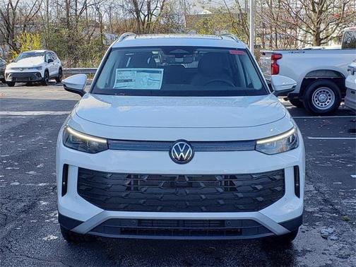 2025 Volkswagen Tiguan 2.0T SE 4MOTION