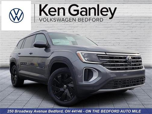 2025 Volkswagen Atlas 2.0T SE w/Technology 4MOTION