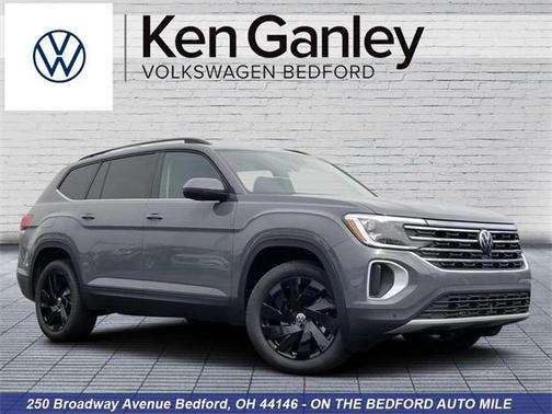 2025 Volkswagen Atlas 2.0T SE w/Technology 4MOTION