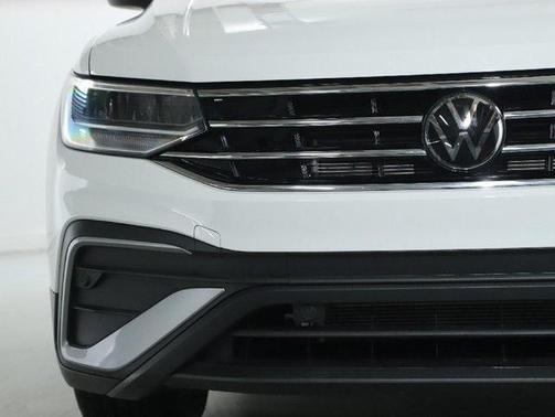 2024 Volkswagen Tiguan 2.0T SE 4MOTION