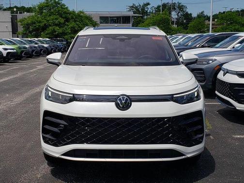 White 2026 Volkswagen Tiguan 2.0T SEL R-Line 4MOTION