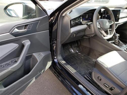 2026 Volkswagen Jetta 1.4T SE